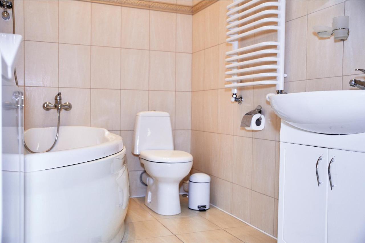Designer Apartment In The Center Lviv Dış mekan fotoğraf