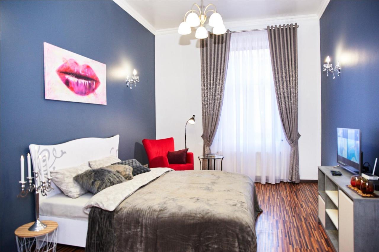 Designer Apartment In The Center Lviv Dış mekan fotoğraf