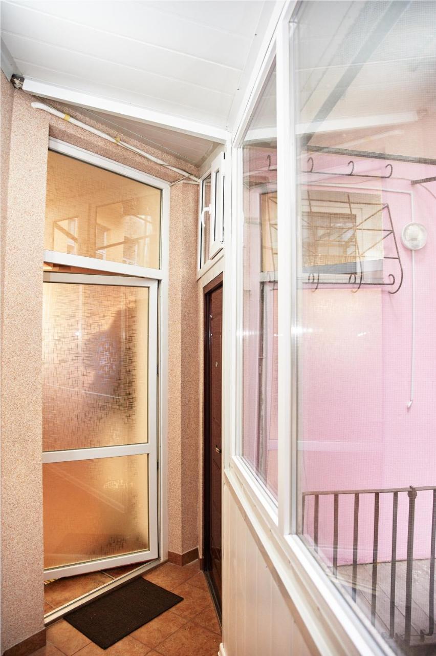 Designer Apartment In The Center Lviv Dış mekan fotoğraf
